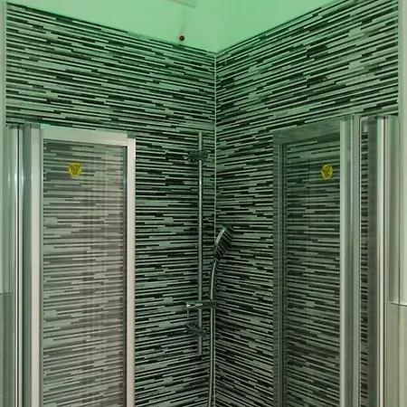 4rooms 3*